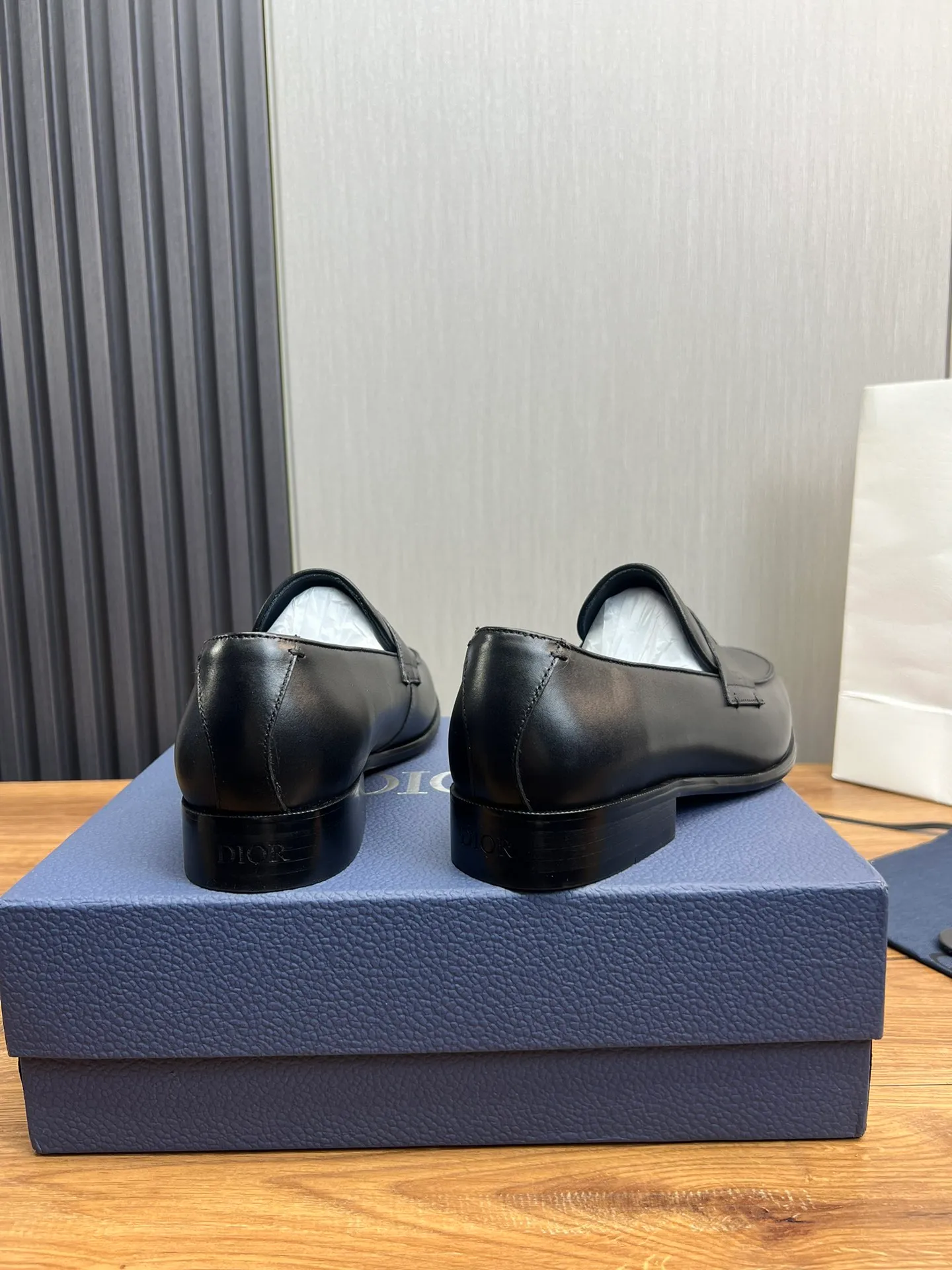 Men's men's shoes 💰540💰 Dior men's business casual leather shoes 👞all made of imported original brand leather, just to create a more comfortable wearing experience, upper: original cowhide ➕ imported cowhide lining, original non-slip and wear-resistant rubber outsole ✔️36-45 (45 non-returnable)